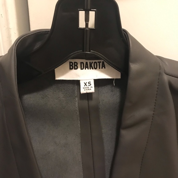 All about the faux leather jacket ❤️❤️❤️ - Picture 2 of 2